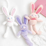 Poupée lapin en peluche